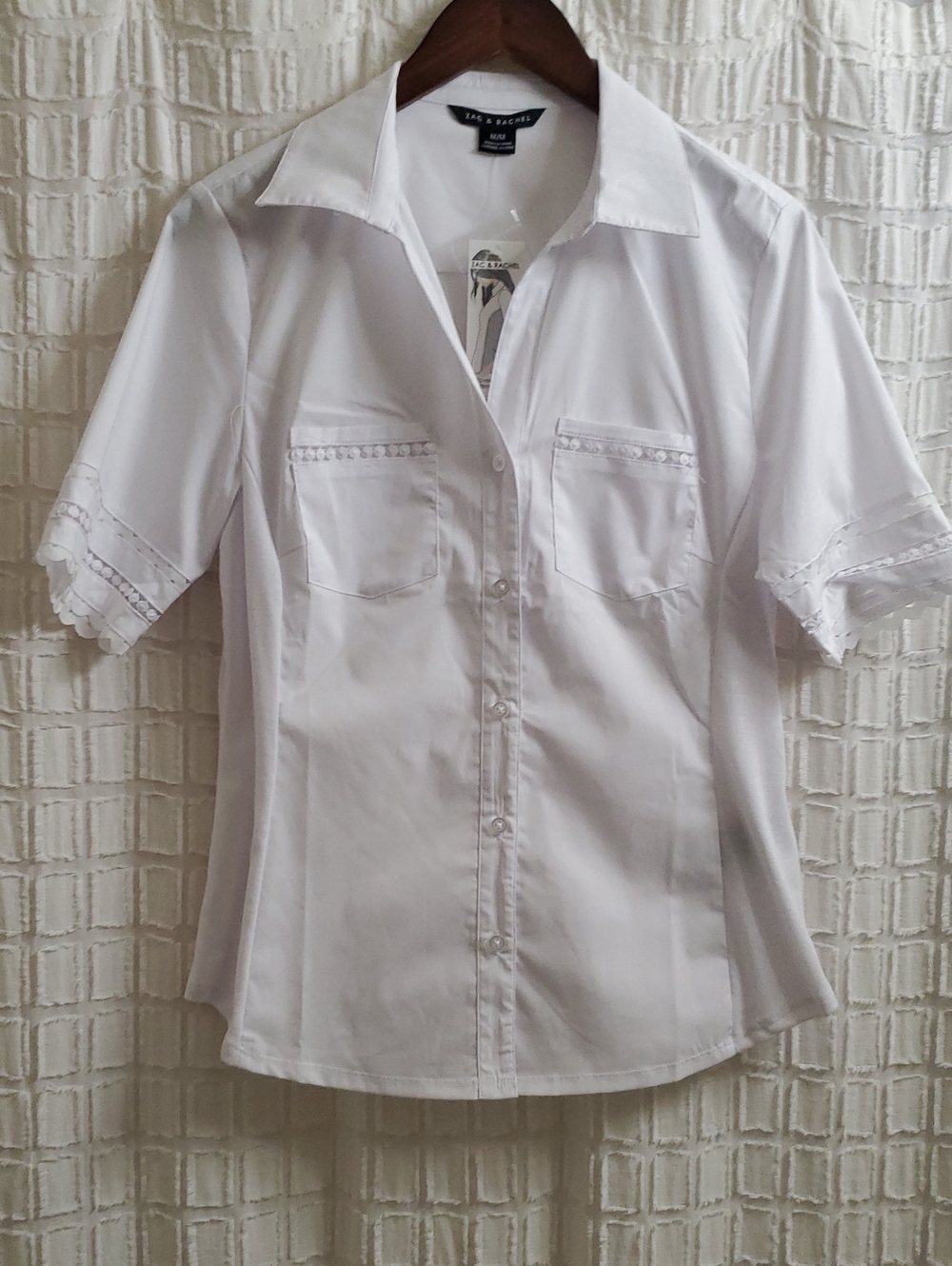 Zac & Rachel White Short Sleeve Button-Down Blouse with Lace Trim